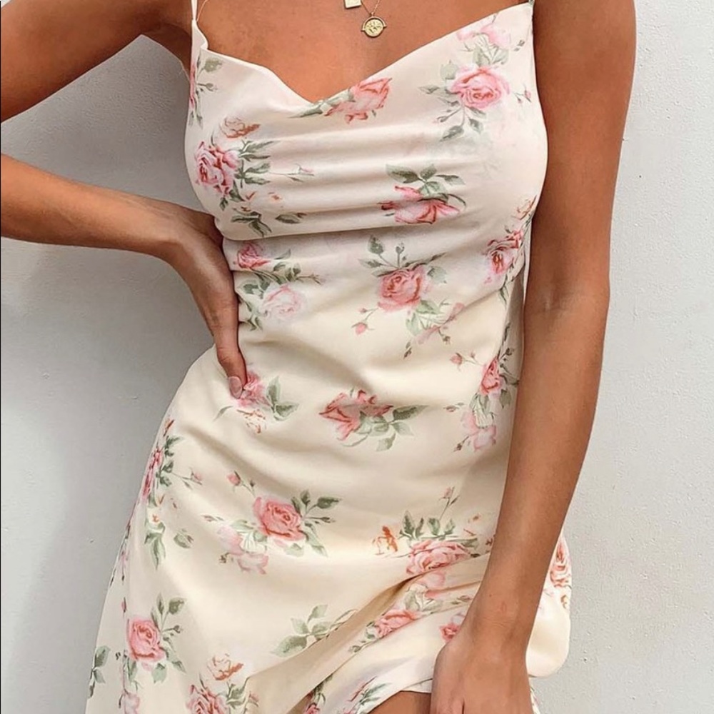 Floral backout Mini dress